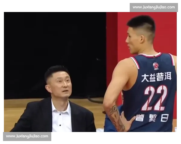 王楚钦笑对互动丢分!1-0 呼喊点燃胜负欲,国乒顶流上演反差萌